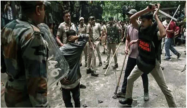 রণক্ষেত্র দিল্লি, বন্ধ ইন্টারনেট