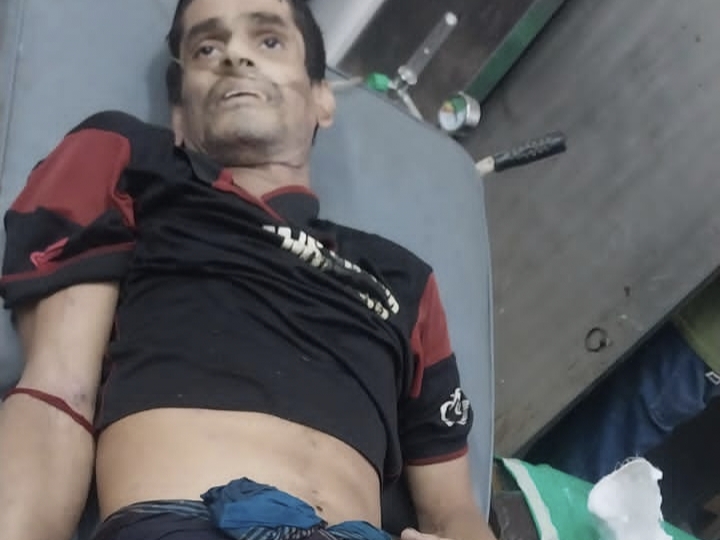 কেশবপুরে নারকেল গাছ থেকে পড়ে নিহত ১