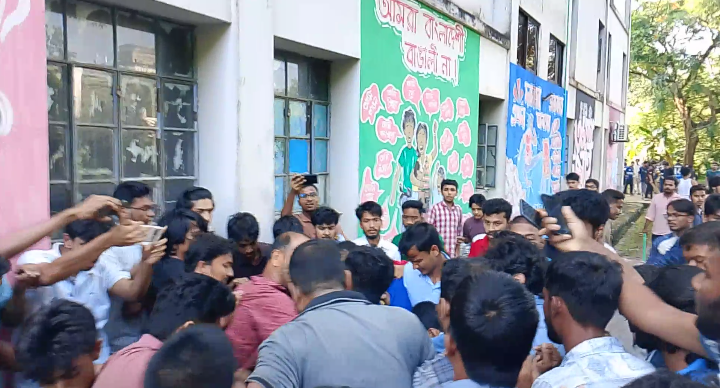 কুবিতে সিনিয়র-জুনিয়র সংঘর্ষ, তদন্তে গঠন হচ্ছে দুই কমিটি