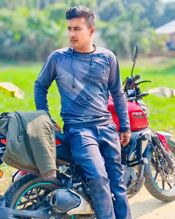 জয়পুরহাটের পাঁচবিবিতে বাস-মোটরসাইকেল মুখোমুখি সংঘর্ষে যুবক নিহত