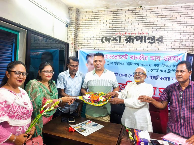জয়পুরহাট জেলা প্রেসক্লাবের সাথে সিইউএসটির ট্রাস্টি সদস্য তানজীর আল ওয়াহাবের মতবিনিময় সভা অনুষ্ঠিত