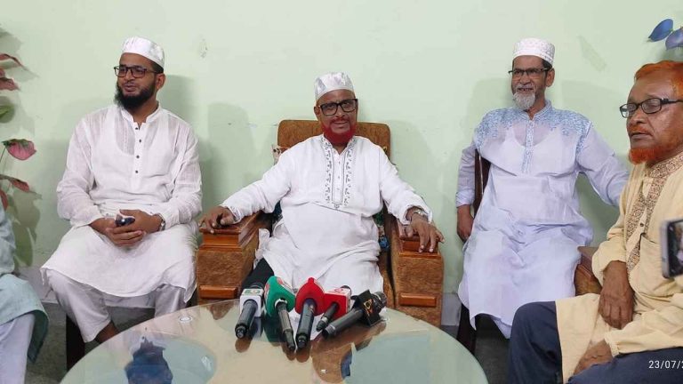 গণভোটের রায় বাস্তবায়নে গড়িমসি করলে রাজনৈতিক পরিণতি সরকারকেই ভোগ করতে হবে: এটিএম আজহার