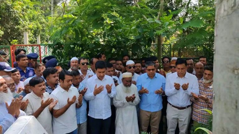 আবু সাঈদের বাড়ি ও কবরস্থান উন্নয়নে ১ কোটি টাকা দেওয়া হবে: শাহে আলম