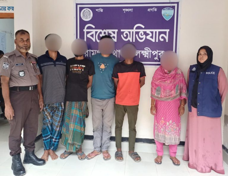 রামগঞ্জে যাবজ্জীবন সাজাপ্রাপ্ত আসামিসহ আটক ৫