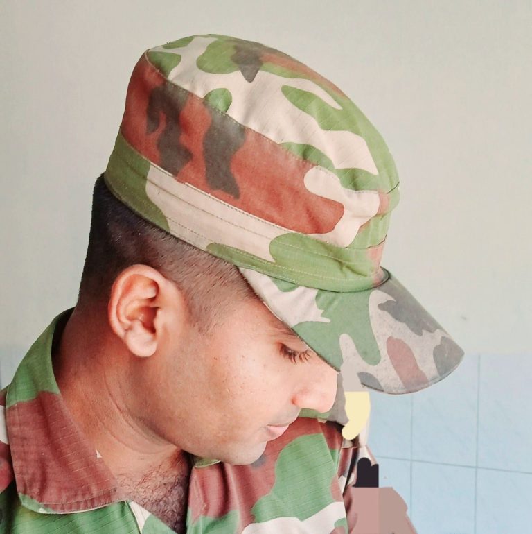 পিয়াসের শেষ বিদায়ে কাঁদল মালিপাড়া, বাবাহারা ছোট্ট মেয়ে