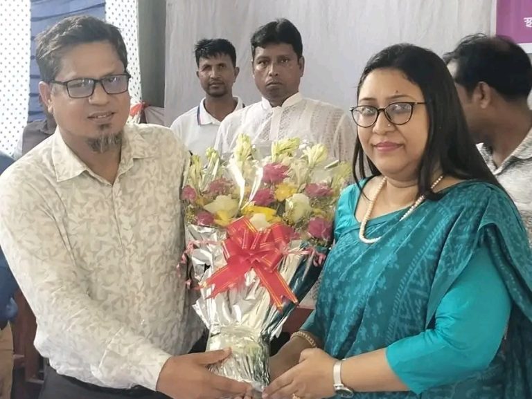 নিকলীতে শহীদ স্মৃতি উচ্চ বিদ্যালয়ে অভিভাবক সমাবেশ ও সততা স্টোরের উদ্বোধন