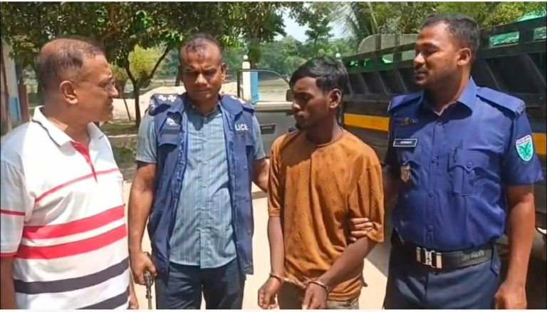 সুনামগঞ্জে ২৬ লাখ ৮০ হাজার টাকা মূল্যের ভারতীয় নাসির বিড়ি,পিকআ্যাপ সহ একজন গ্রেফতার, মামলা দায়ের