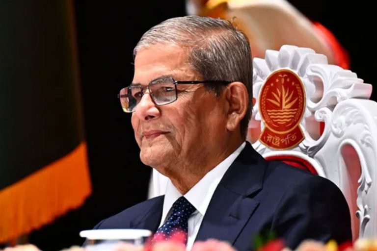 পরিবর্তনশীল বিশ্বের সঙ্গে তাল মিলিয়ে শিক্ষার মান বাড়াতে হবে: রাষ্ট্রপতি