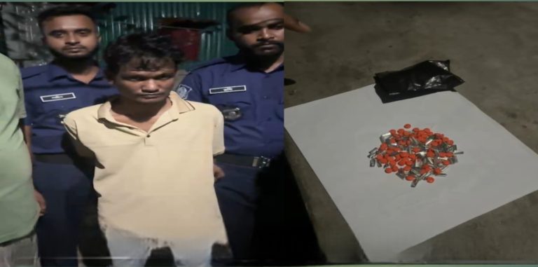 লুঙ্গি পরে পুলিশের অভিযান,ইয়াবাসহ আটক মাদক কারবারির সহযোগী