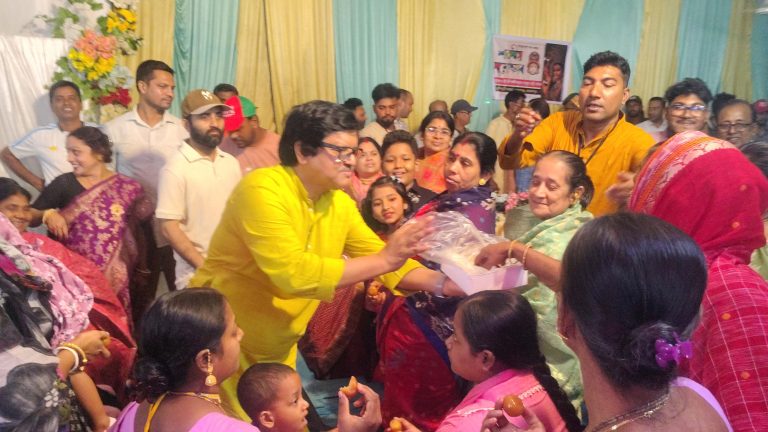 ধর্ম যার যার, রাষ্ট্র সবার’ পূজামণ্ডপ পরিদর্শন কালে- এমপি বাবুল