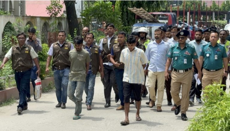 শিক্ষক গণপতি চক্রবর্তীসহ চারজনকে হত্যা: গ্রেপ্তার দুজনের ডিএনএ শনাক্ত
