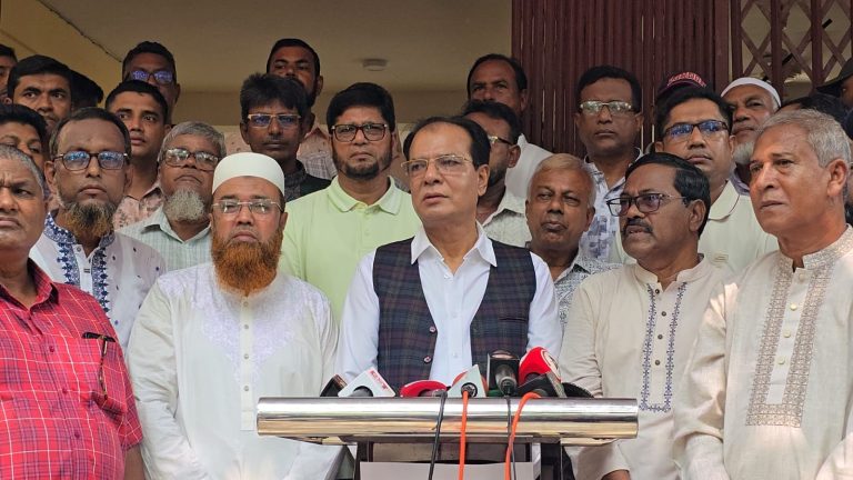 আসন না পেলেও কুড়িগ্রামকে অবহেলা করা হবে না: ত্রাণ মন্ত্রী আসাদুল হাবিব দুলু এমপি