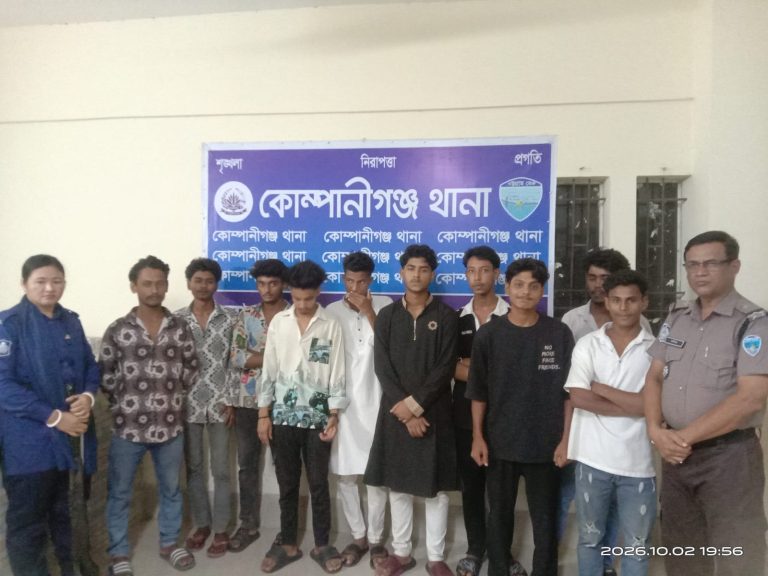 নোয়াখালীতে কিশোর গ্যাংবিরোধী অভিযানে আটক ৪৫