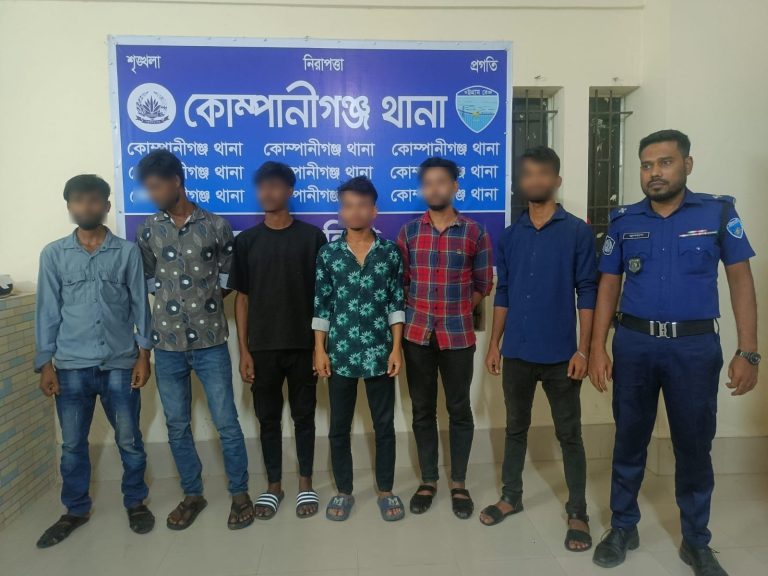 নোয়াখালীতে কিশোর গ্যাংবিরোধী অভিযানে আটক ১১০৬