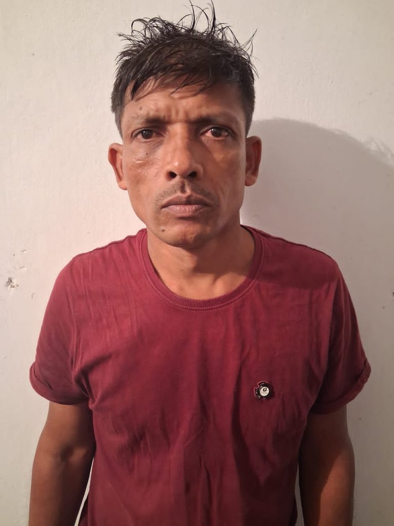 মাদারীপুরে ১০০ পিস ইয়াবাসহ মাদক ব্যবসায়ী গ্রেপ্তার