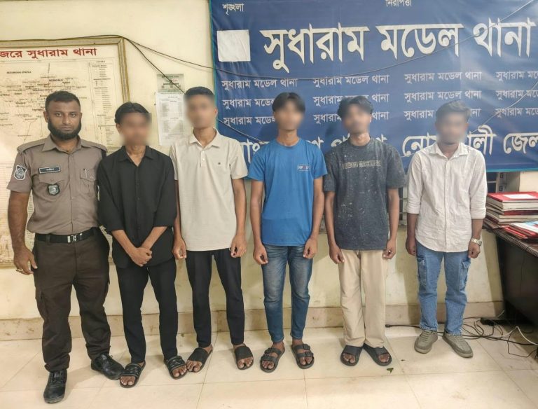 নোয়াখালীতে কিশোর গ্যাংবিরোধী অভিযানে আটক ৪৬