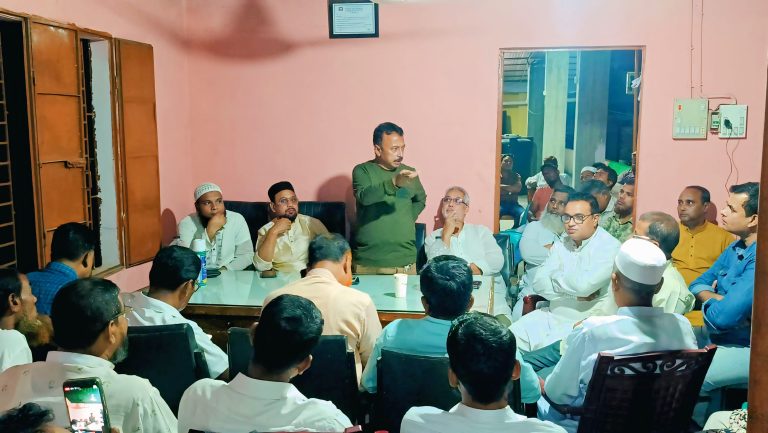 জামালপুরে দোকান মালিক সমিতির নবকমিটির অভিষেক উপলক্ষে পরামর্শ সভা