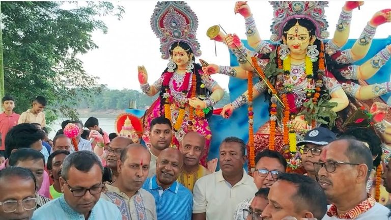 সুনামগঞ্জের ৪৪৪টি পপূজামন্ডপে শারদীয় দূর্গাপূজা অনুষ্ঠিত হয়, প্রতিমা বির্সজনের মাধ্যমে দূর্গাপূজার সমাপ্তি