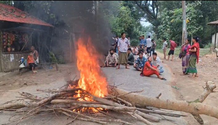 রাঙামাটিতে আধাবেলা অবরোধ শেষ, সাজেকে অনির্দিষ্টকালের অবরোধ চলছে