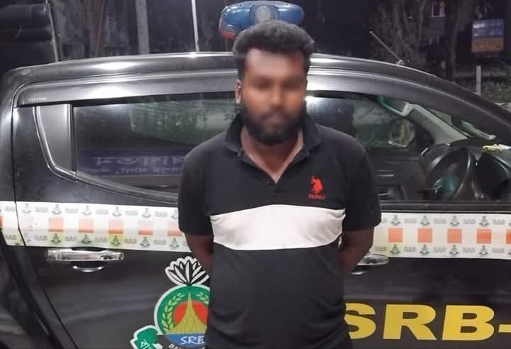 বগুড়ায় লোটো শোরুমের ম্যানেজার পিন্টু হত্যা মামলায় প্রধান পলাতক আসামি সাহস গ্রেপ্তার