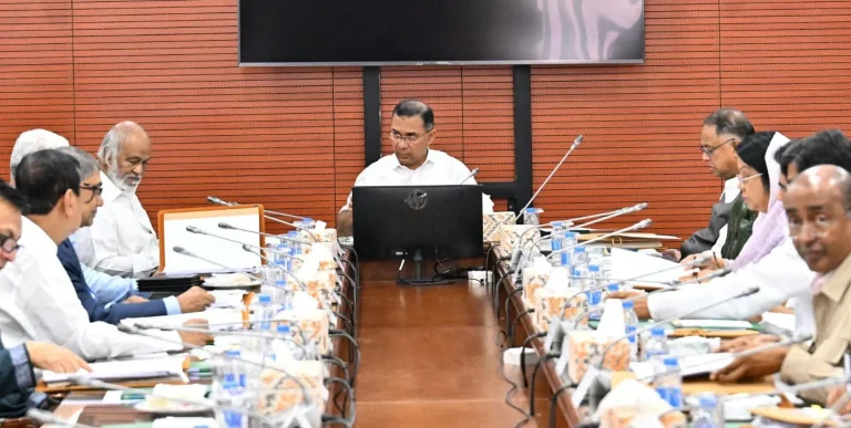 সৌরবিদ্যুৎ ও উন্নয়ন প্রকল্প বাস্তবায়ন নিয়ে মন্ত্রিসভার বৈঠকে আলোচনা