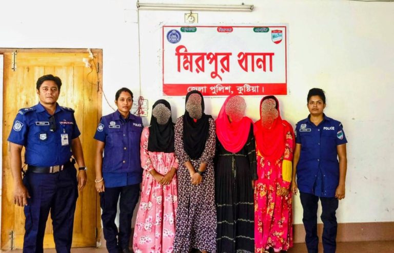টিকটকে পরিচয়, একসঙ্গে থাকার সিদ্ধান্তে দুই কিশোরীর বিয়ে